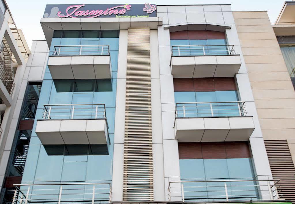 Jasmine Boutique Hotel Jasola Nova Deli Exterior foto